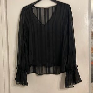 Lush‎ sheer top